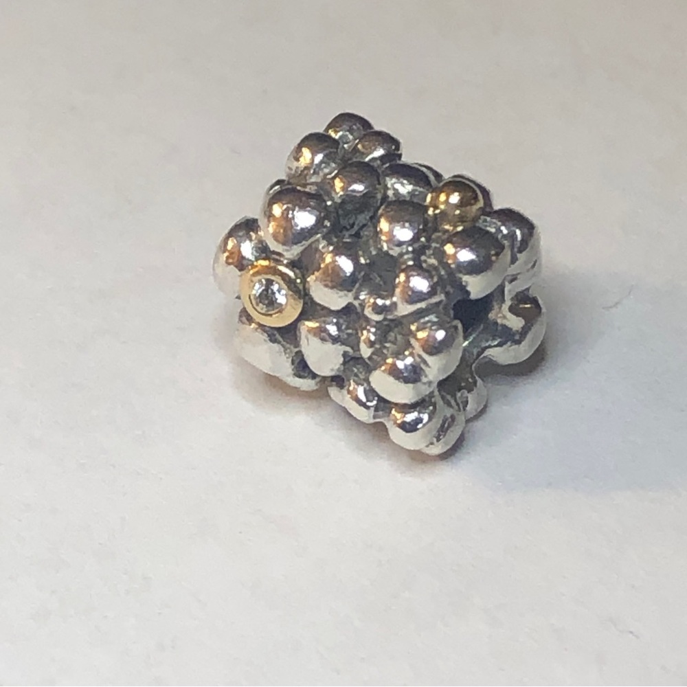 Pandora Diamond Daisy Charm 14k 925